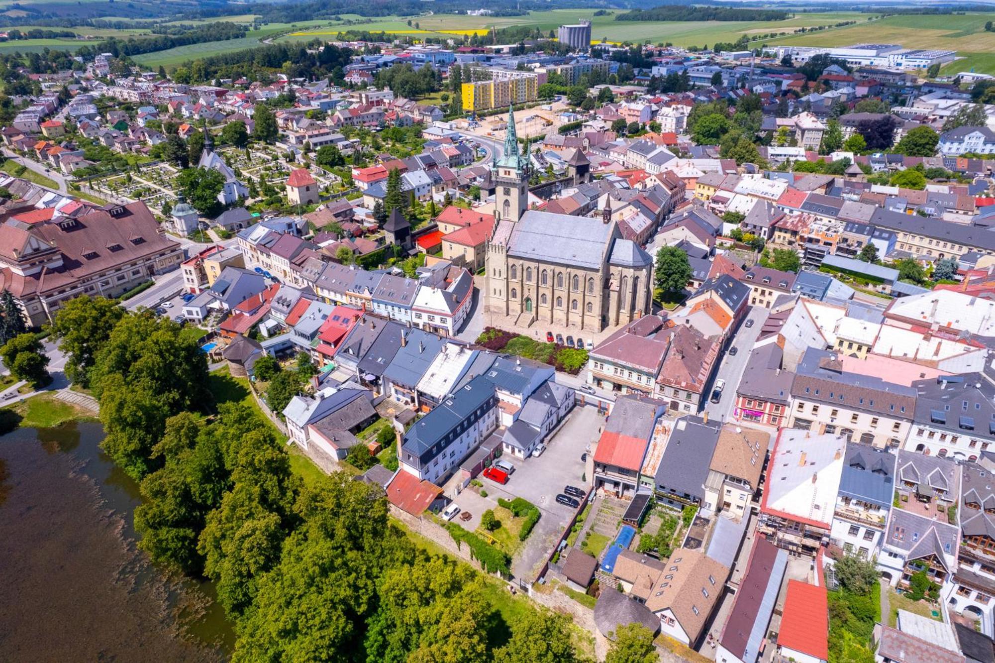 Hotel Pivovar Polička Esterno foto