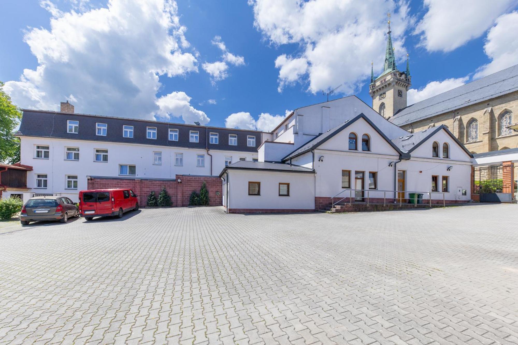 Hotel Pivovar Polička Esterno foto