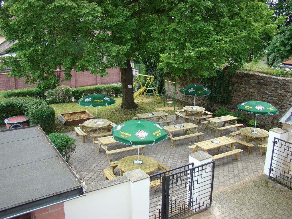 Hotel Pivovar Polička Esterno foto