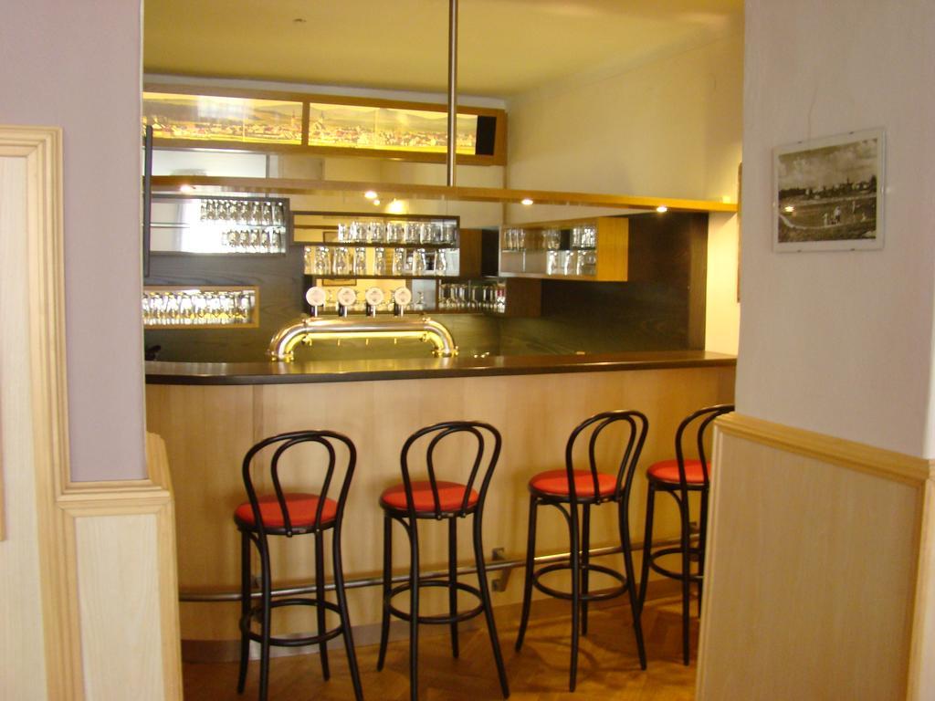 Hotel Pivovar Polička Esterno foto