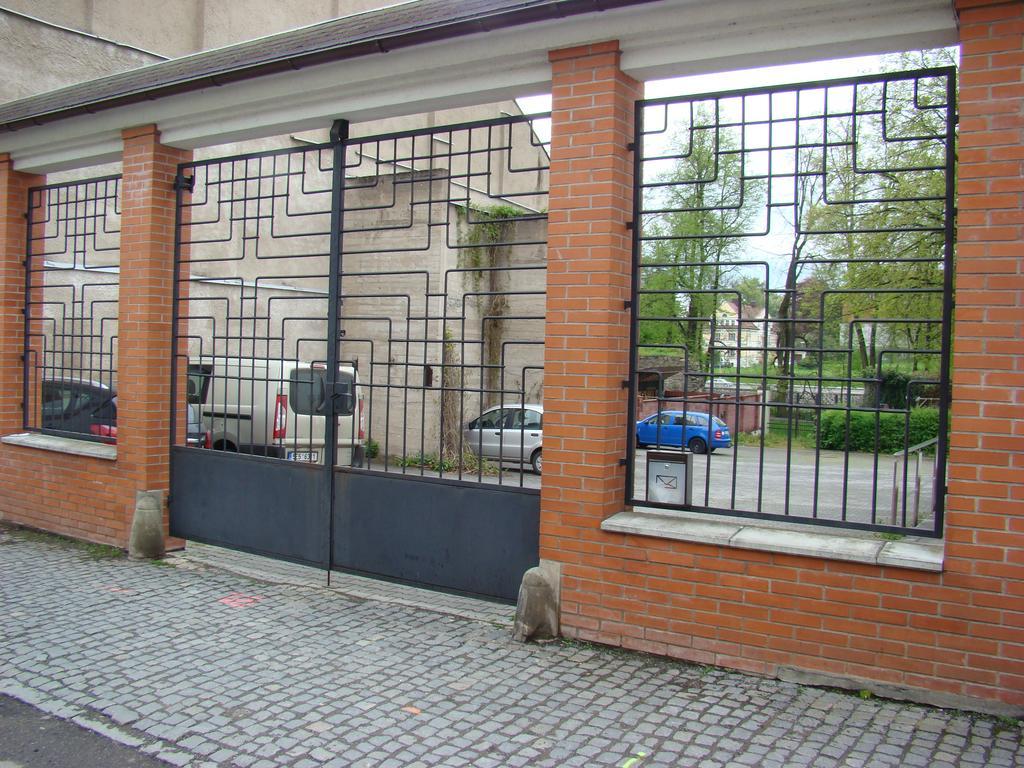 Hotel Pivovar Polička Esterno foto